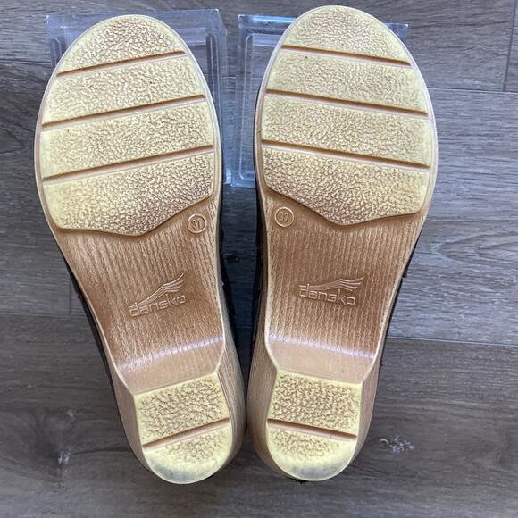 Dansko Maria Ankle Boots Sz 37 EU 6 US Brown Leather Milled Nubuck - Picture 3 of 11